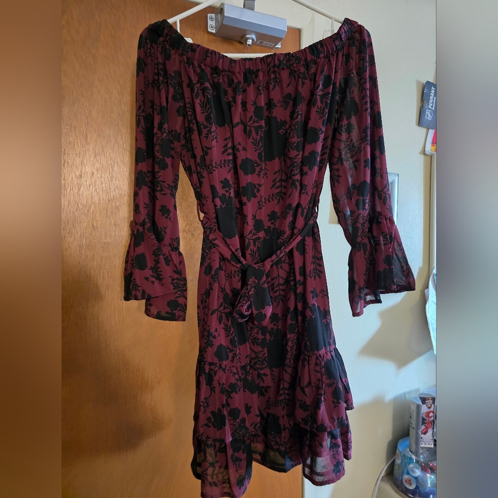 Dex Burgundy and Black Floral Long Sleeve Dress